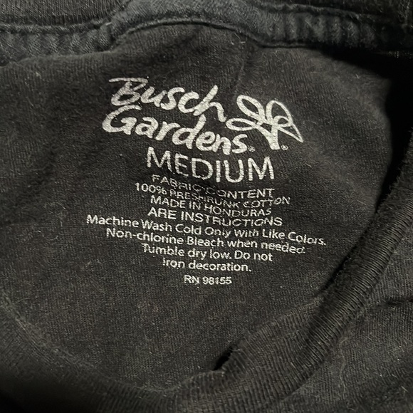 Busch Gardens Tampa Glow Graphic Lion Tee - Picture 2 of 2